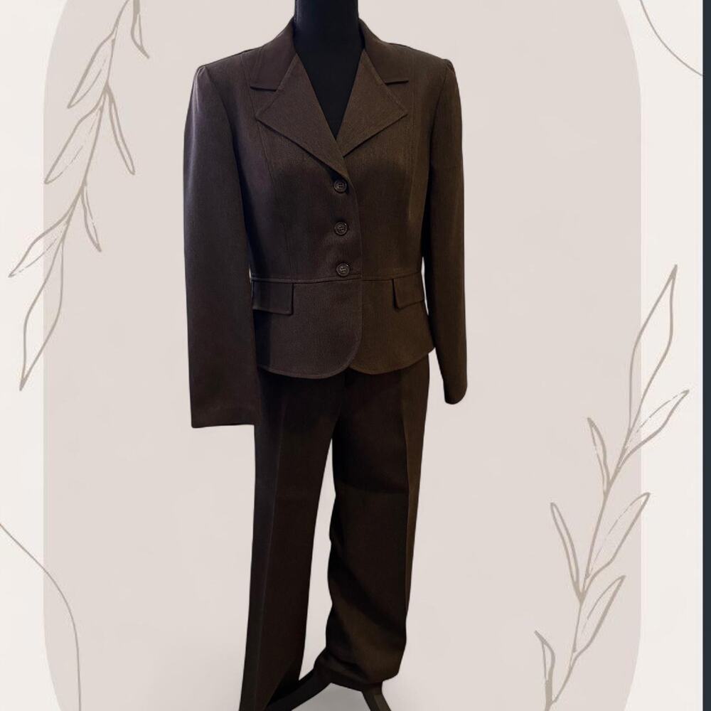 Sag‎ harbor brown dress suit
